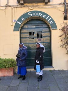 2022 marzo hicsum 18 19 lucca spazio spadoni misericordia borgo mozzano sr marguerite angele marie dominicaines missionnaires familles visita 2 225x300