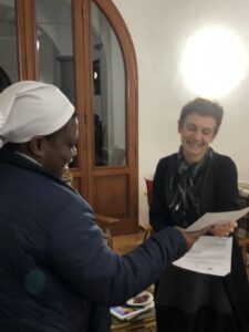 2022 novembre dicembre italia firenze loppiano hic sum 6 suor rolande formazione opere misericordia economia civile spazio spadoni 7 1 225x300