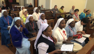 2022 settembre hicsum 26 uganda italia misericordia canosa puglia spazio spadoni sr christine sisters of our lady consuel convention fare coraggio 2 copia 300x173