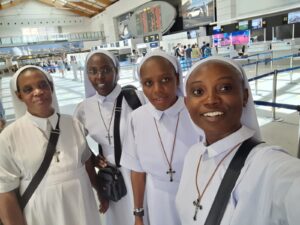 2023 agosto 11 hicsum 27 kenya spazio spadoni suor joan rientro comunita sisters of st joseph 12 300x225