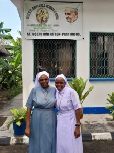 2023 agosto 11 hicsum 27 kenya spazio spadoni suor joan rientro comunita sisters of st joseph 225x300