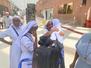 2023 agosto 11 hicsum 27 kenya spazio spadoni suor joan rientro comunita sisters of st joseph 3 300x225