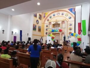 2023 aprile 4 hicsum 20 messico rosolini misericordia spazio spadoni sr angelica perla missione pasqua aiuto giovani anziani bambini 2 300x225
