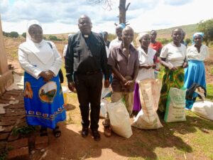 2023 dicembre 27 hicsum 23 malawi misericordia monte san giovanni campano spazio spadoni sr oliver impresa sociale pane misericordia raccolta mais 4 300x225