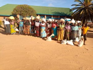 2023 dicembre 27 hicsum 23 malawi misericordia monte san giovanni campano spazio spadoni sr oliver impresa sociale pane misericordia raccolta mais 5 300x225