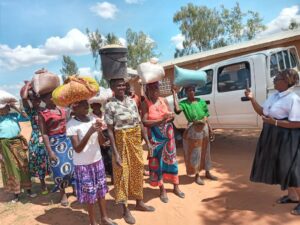 2023 dicembre 27 hicsum 23 malawi misericordia monte san giovanni campano spazio spadoni sr oliver impresa sociale pane misericordia raccolta mais 9 300x225