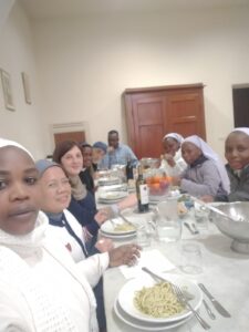 2023 luglio hicsum 38 castiglione lago misericordia spazio spadoni sr leah africa benedectine sisters formazione san cerbone operam 225x300