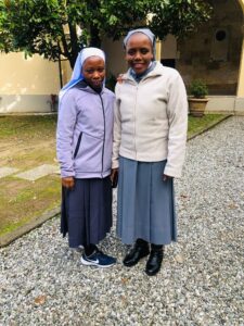 2023 luglio hicsum 38 castiglione lago misericordia spazio spadoni sr leah africa benedectine sisters formazione san cerbone operam 6 225x300