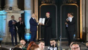 2023 luglio hicsum italia suor filipina misericordia acireale spazio spadon luigi palma argento conferimento 3 300x172