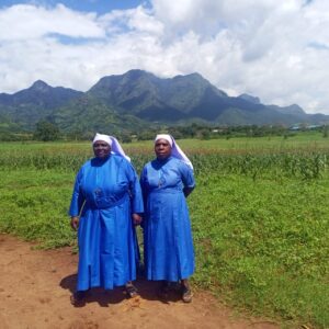 2023 maggio 11 hicsum morogoro suor filipina madre generale suor pudensiana kibena spazio spadoni 300x300