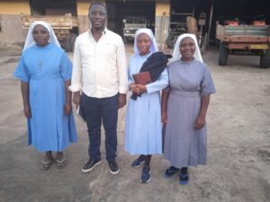 2023 maggio 5 9 suor leah tanzania rodrigue spazio spadoni progetto hic sum 7 300x225