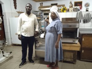 2023 maggio 9 hicsum 38 mtwara tanzania castiglione lago misericordia spazio spadoni sr leah africa benedectine sisters visita rodrigue 13 300x225
