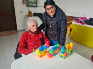 2023 marzo 20 hicsum 20 messico rosolini misericordia spazio spadoni sr angelica perla volontari saluto degli anziani 13 300x225