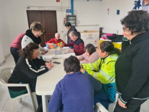 2023 marzo 20 hicsum 20 messico rosolini misericordia spazio spadoni sr angelica perla volontari saluto degli anziani 2 300x225