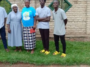 2023 marzo 2 hicsum 36 rwanda misericordia uzzano spazio spadoni suor luminatha suore dimora carita volontari 300x225