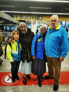 2023 marzo 31 hicsum 38 castiglione lago misericordia spazio spadoni sr leah benedectine sisters partenza volontari rientro tanzania aeroporto 225x300