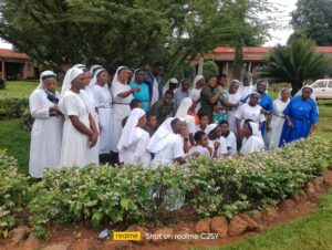 2023 settembre 12 hicsum 18 19 rdc isiro lucca spazio spadoni misericordia borgo mozzano sr marguerite angele marie dominicaines missionnaires familles 3 300x226
