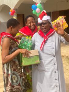 2024 Natale servantes lumiere chrrist spazio spadoni operam benin opere misericordia 6 225x300