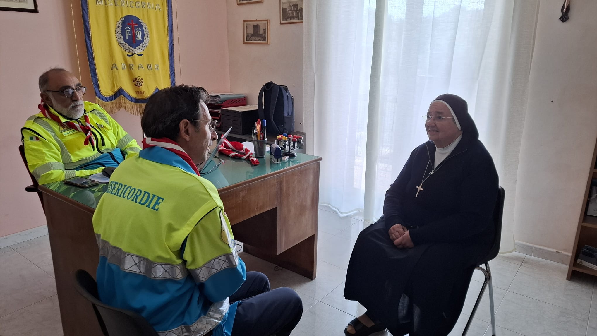 2024 aprile 26 suor esther yolande incontro madre generale misericordia adrano rosolini spazio spadoni progetto hic sum 1