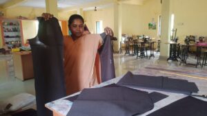 2024 febbraio 8 India hicsum 8 italia spazio spadoni misericordia anghiari sr Latha nuova macchina ricamo impresa sociale 3 300x169