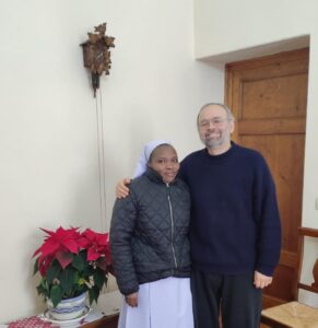2024 gennaio 9 hicsum 43 spazio spadoni italia comunita parrocchiale sant eugenio sr milia sisters saint joseph saluto vescovo paolo giulietti 291x300