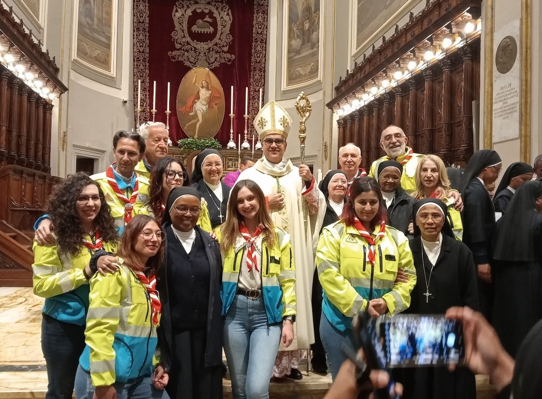 2024 maggio 14 incontro misericordia adrano suor esther volontari vescovo laplaca opere misericordia spazio spadoni