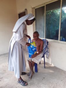 2024 marzo 10 hic sum 2 nigeria uyo sr beatrice ancelle santo bambino gesu misericordia villa adriana spazio spadoni diffusione opere misericord 3 225x300