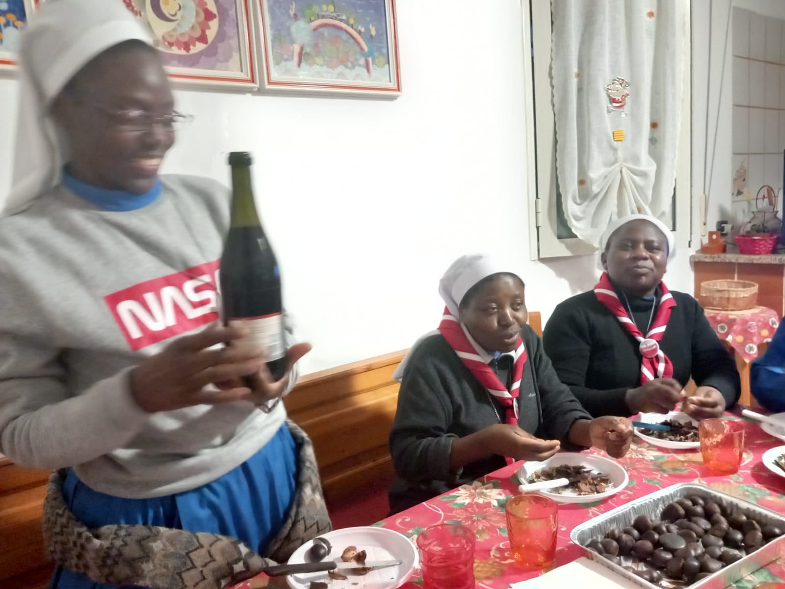2025 dicembre 17 suor marie louise misericordia portopalo progetto hic sum spazio spadoni opere misericordia pranzo suore comunita 1