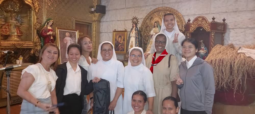 2025 dicembre 234 suor flora rodha partecipazione santa messa carmelo indonesia spazio spadoni 1