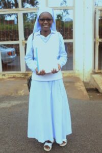 2025 febbraio suor alice fine ciclo studi adotta suora spazio spadoni burundi 4 200x300