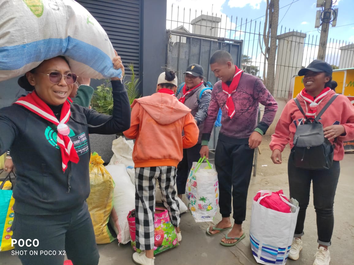 2025 luglio opere misericordia volontari madagascar progetto hic sum spazio spadoni suore sacro cuor ragusa suor esther 46