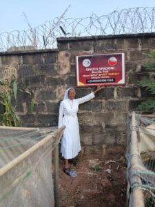 2025 maggio nigeria africa suor justina targa opere misericordia progetto hic sum spazio spadoni 1 225x300