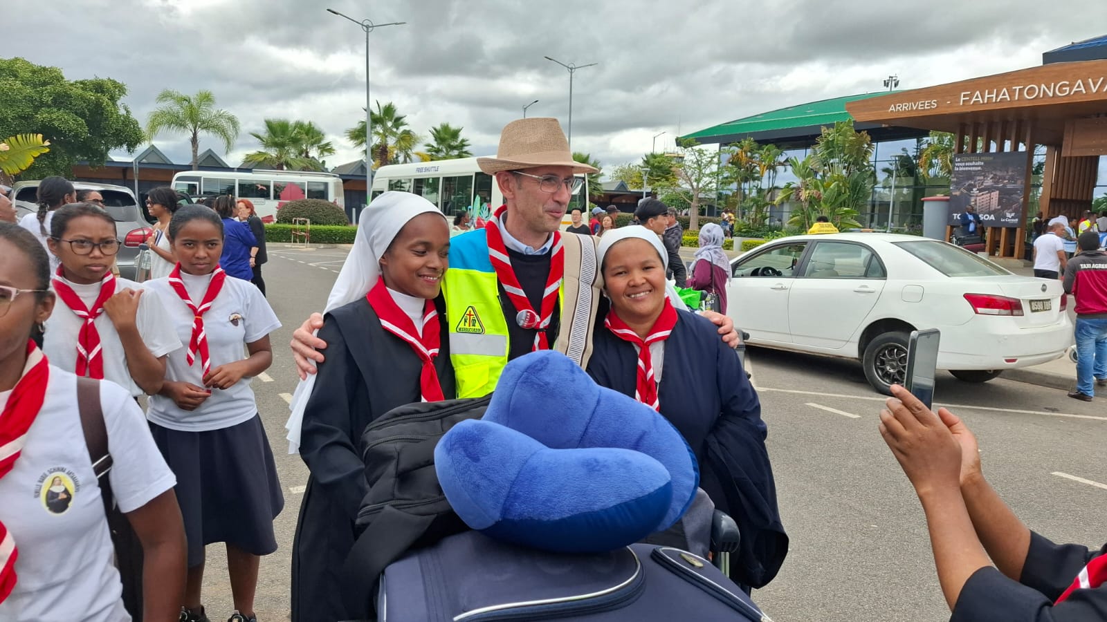 2025 marzo 14 15 volontari misericordia adrano madagascar suor esther yolande progetto hic sum spazio spadoni 5