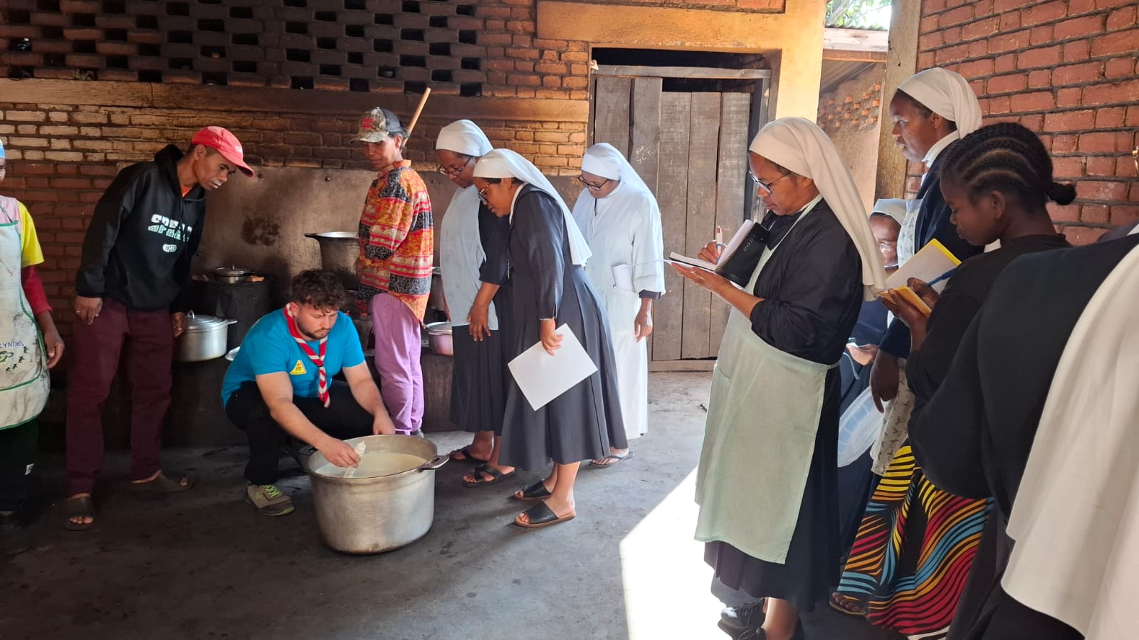 2025 marzo 19 volontari misericordia adrano madagascar suor esther yolande progetto hic sum spazio spadoni 7