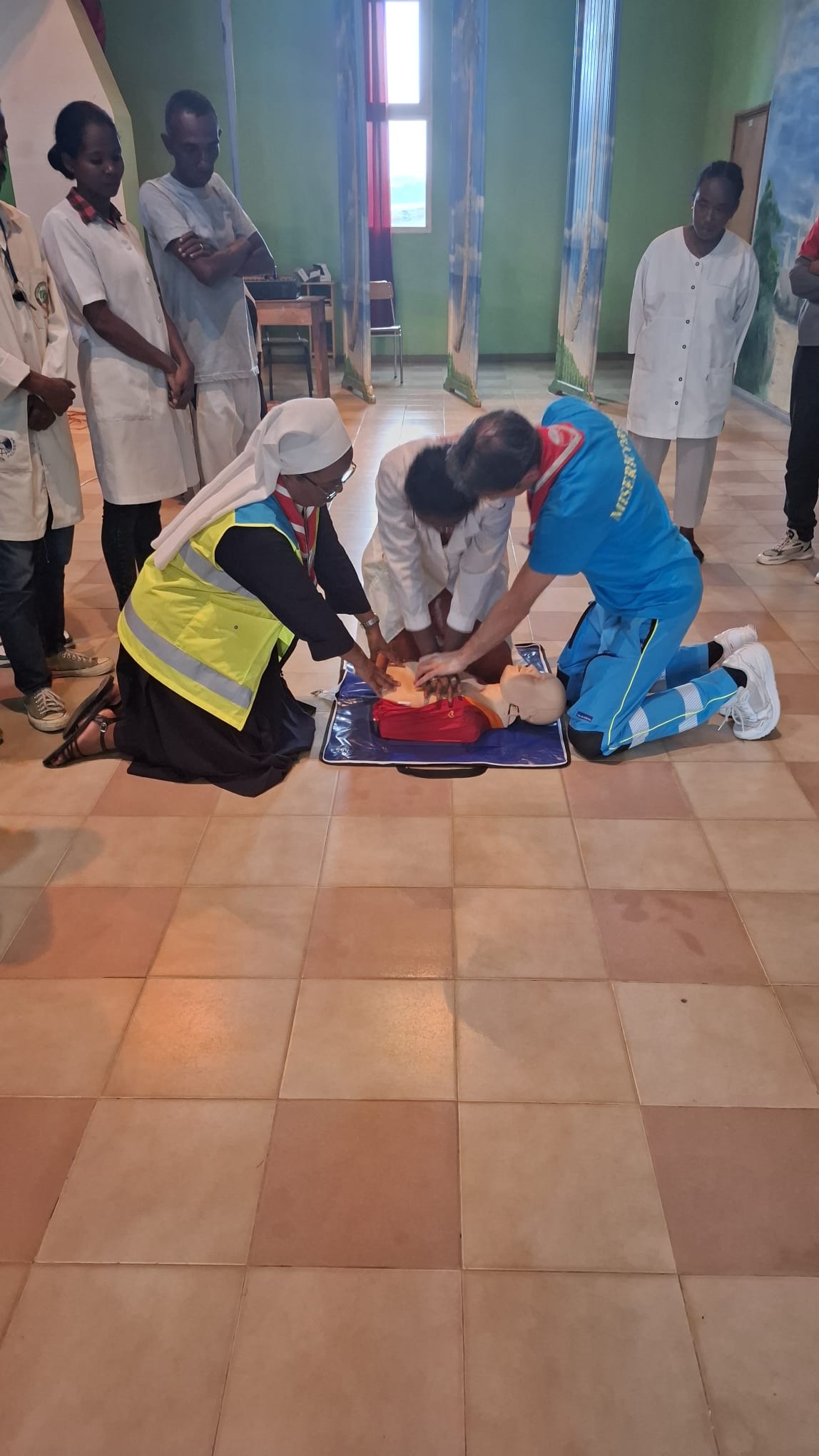 2025 marzo 21 volontari misericordia adrano madagascar suor esther yolande progetto hic sum spazio spadoni 2