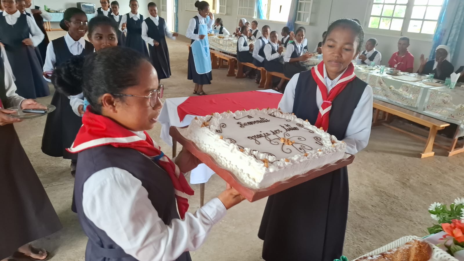 2025 marzo 22 volontari misericordia adrano madagascar suor esther yolande progetto hic sum spazio spadoni 3