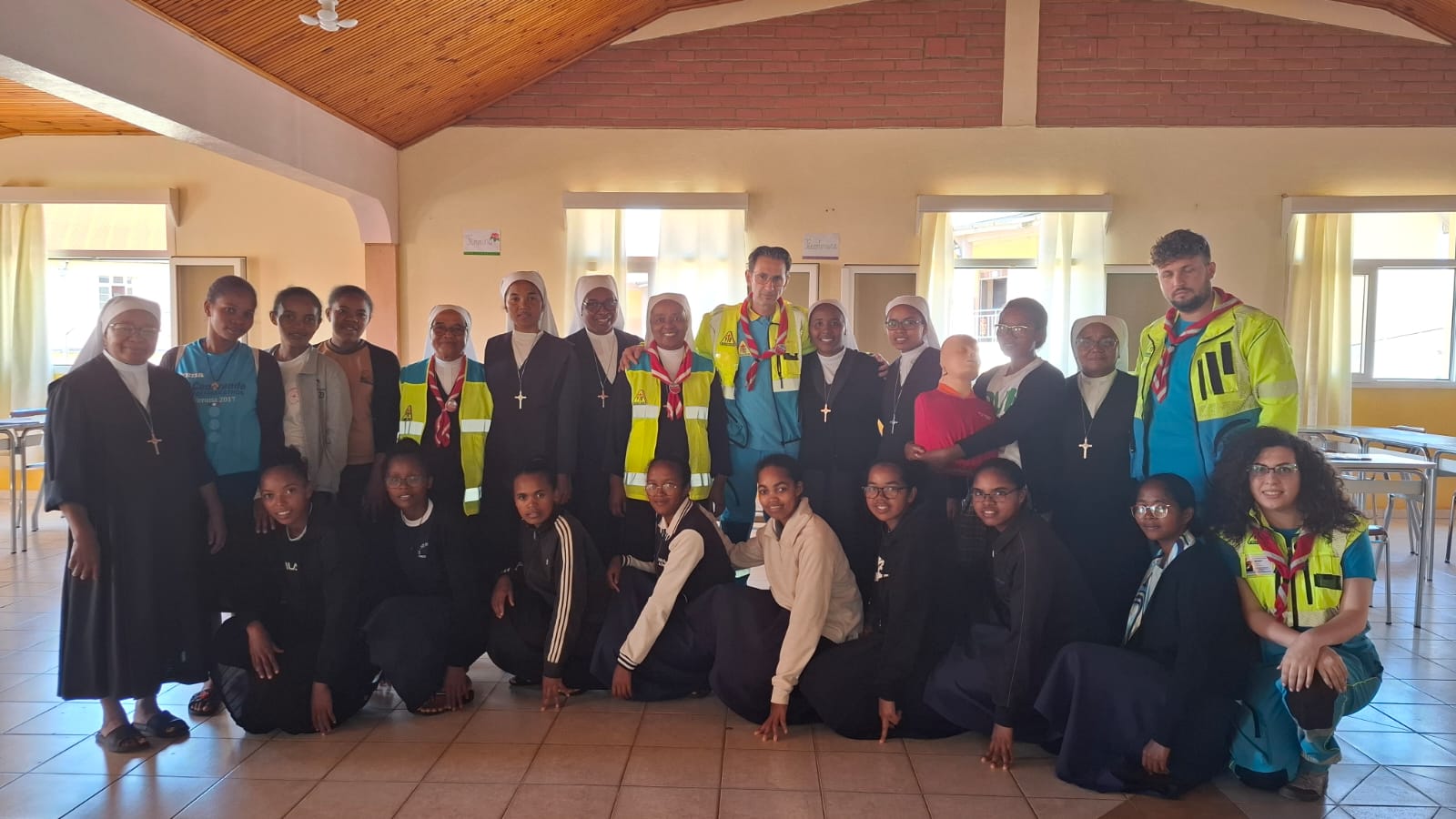 2025 marzo 22 volontari misericordia adrano madagascar suor esther yolande progetto hic sum spazio spadoni 5