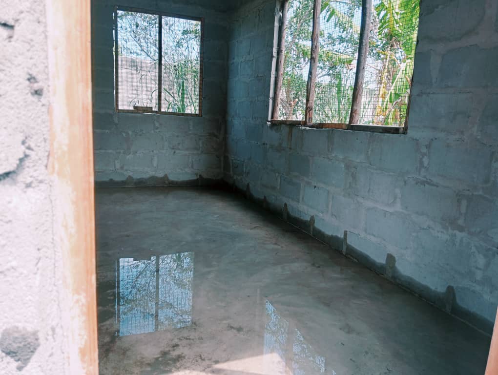 2025 novembre 12 suor milia costruzione pollaio tanzania progetto hic sum spazio spadoni 4