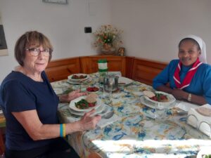 2025 novembre 4 pranzo attilio misericordia portopalo suor marie louise spazio spadoni 5 300x225