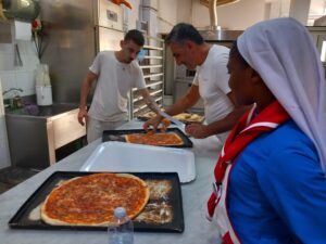 2025 settembre 23 italia suor marie louise misericordia portopalo progetto hic sum spazio spadoni formazione pane 8 300x225