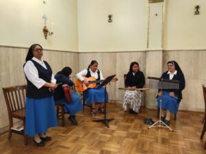 2025 settembre 27 74 anniversario congregazione suor perla suor angelica messico spazio spadoni 3 300x225