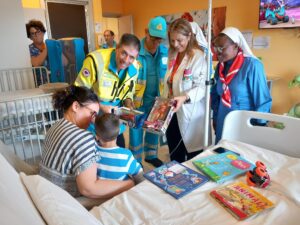 2025 suore italia progetto portopalo misericordia suor marie louise reparto oncologia 8 300x225