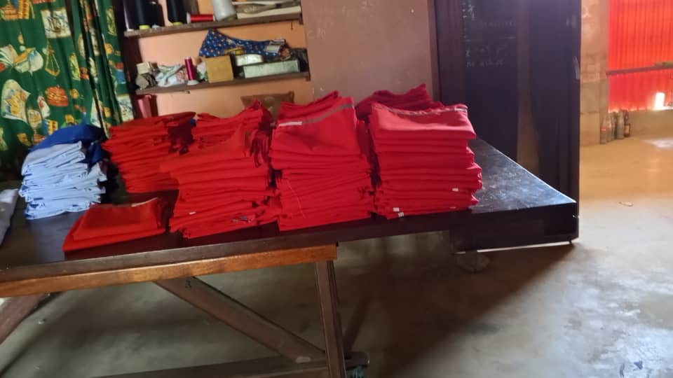 2026 12 avril foulard spazio + spadoni habitants basankusu congo sœur félicité œuvres de miséricorde opera m 6