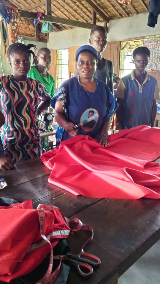 2026 12 avril foulard spazio + spadoni habitants basankusu congo sœur félicité œuvres de miséricorde opera m 7