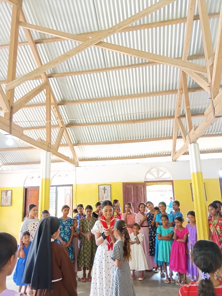 2026 22 febbraio suor ansila timor est ritiro spirituale segno croce villaggio lontano parrocchia opere misericordia spazio spadoni 7