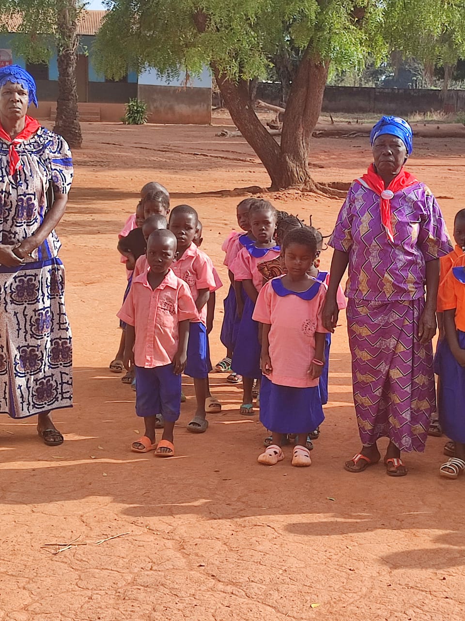 2026 avril 1 plaque foulard habitants spazio + spadoni sœur myriam centrafrique bouca œuvres de miséricorde operam 2