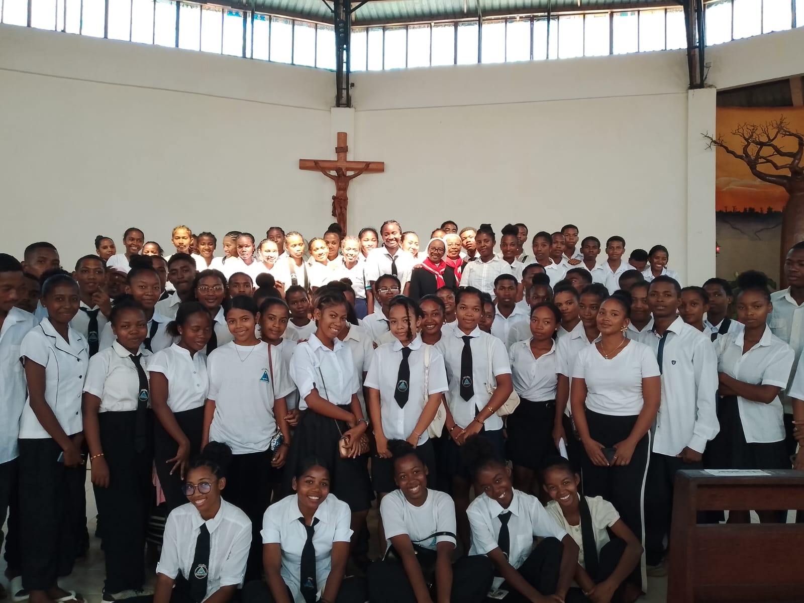 2026 mars 2 sœur anjeline spazio + spadoni formation œuvres de miséricorde madagascar jeunes 2