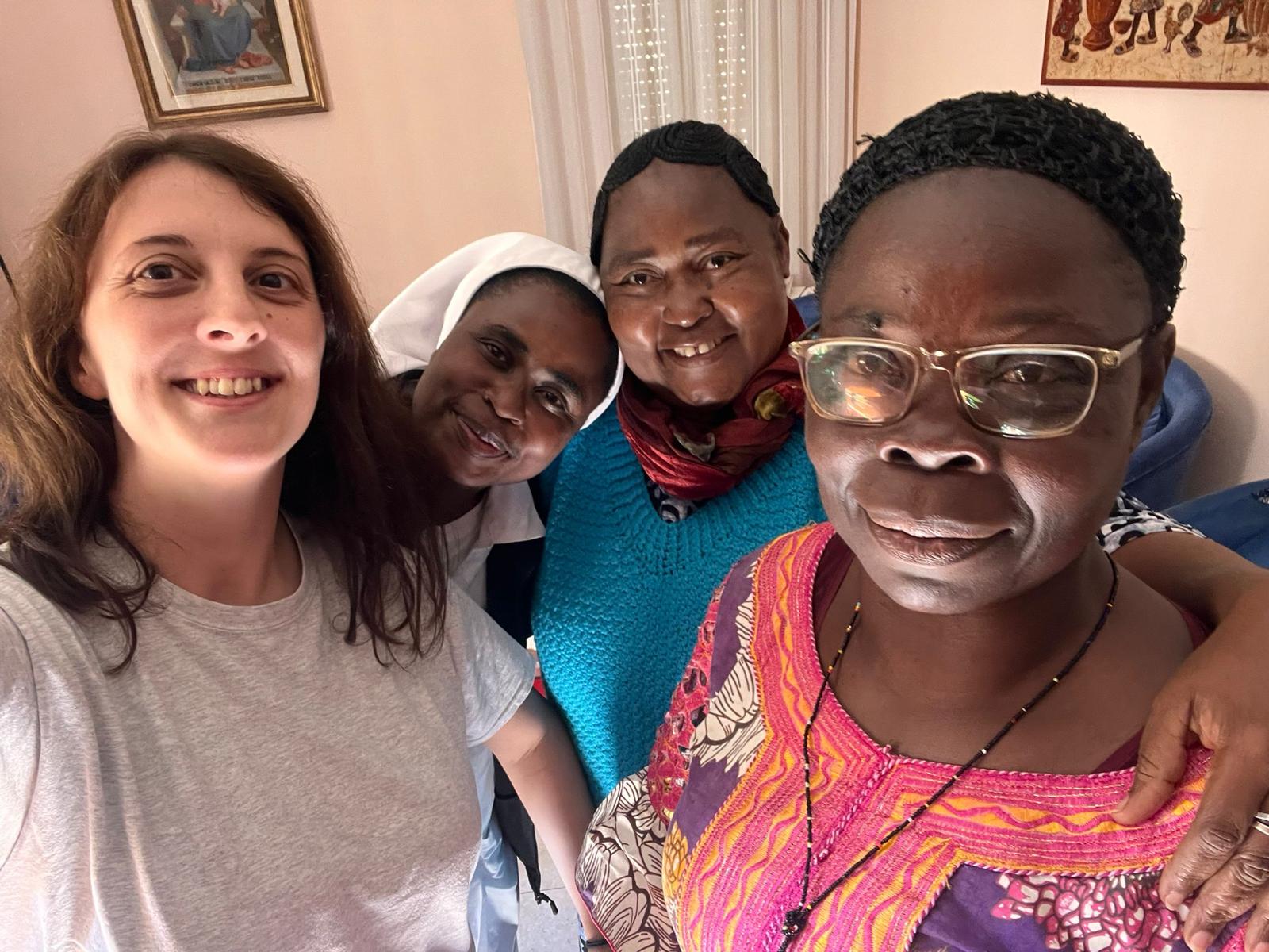 202 octobre 11 sœur myriam lucie gloriose rome spazio + spadoni centrafrique foulard œuvres de miséricorde 1