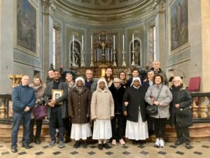 FFotoHIC SUM 40 e 41 Ponente Soccorso19 novembre 2022 suore entrano a Stradella 8 300x225