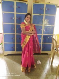 India suor Evarest hic sum 32 suore sacro cuore gesu impresa sociale biblioteca ragazze spazio spadoni opere misericordia progetto complessivo 2 225x300